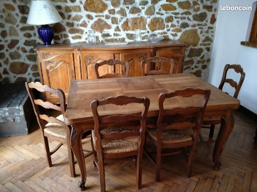 Table et chaises (image 1)