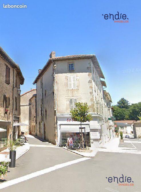 Maison 7 pièces 180 m² · à Rochechouart · 180 m² · 294 922 €