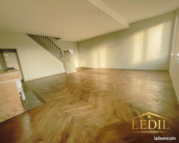 Maison 6 pièces 157 m²