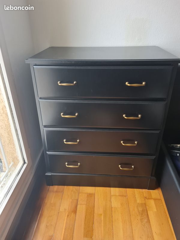 Commode (image 1)