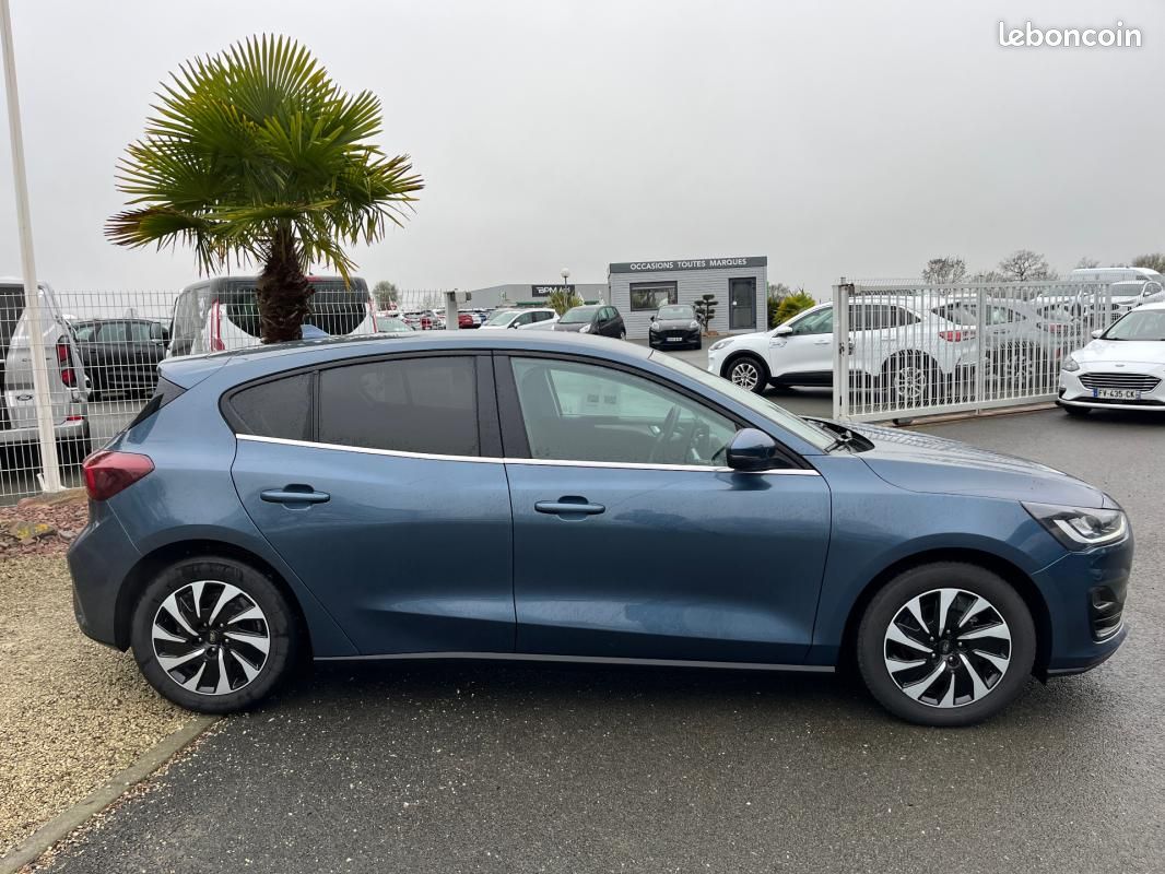 Ford Focus 1.0 EcoBoost 125 S&S mHEV Titanium X Business (image 4)