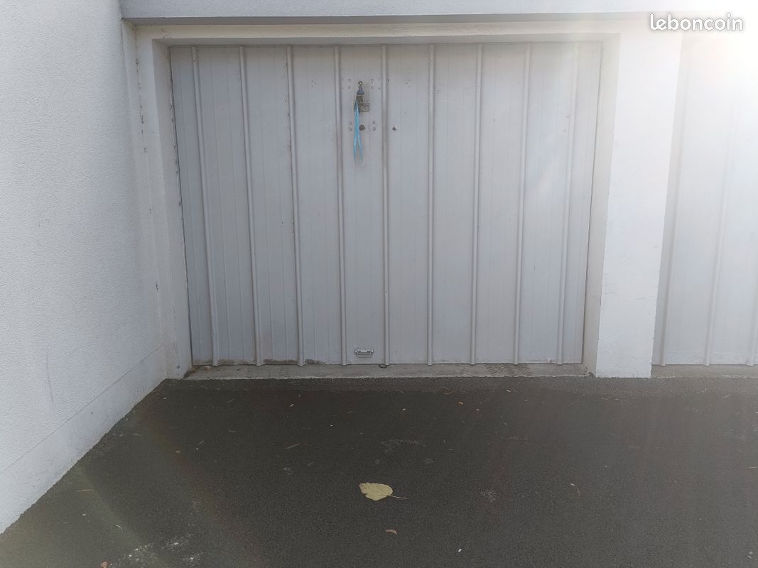 Garage 15m2 - Saint Martin D'hères · à Saint-Martin-d'Hères · 18 000 €
