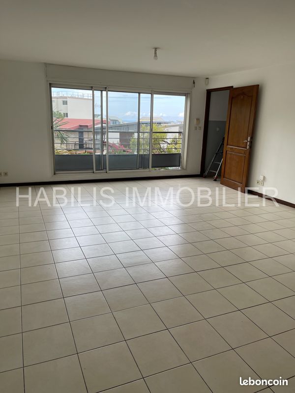 Appartement 4 pièces 86 m² · à Saint-Denis · 86 m² · 1 110 €