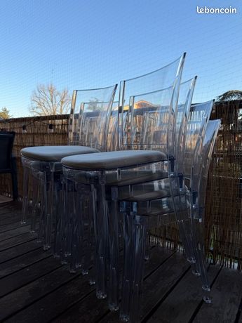 CHAISES EN POLYCARBONATE COLORÉ (fr