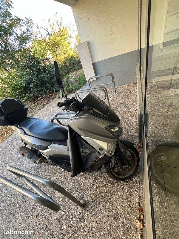N max 125 (image 1)