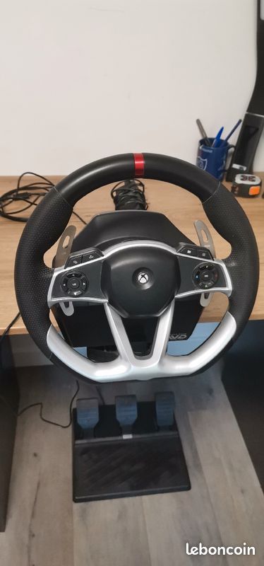 Volant xbox one (image 1)