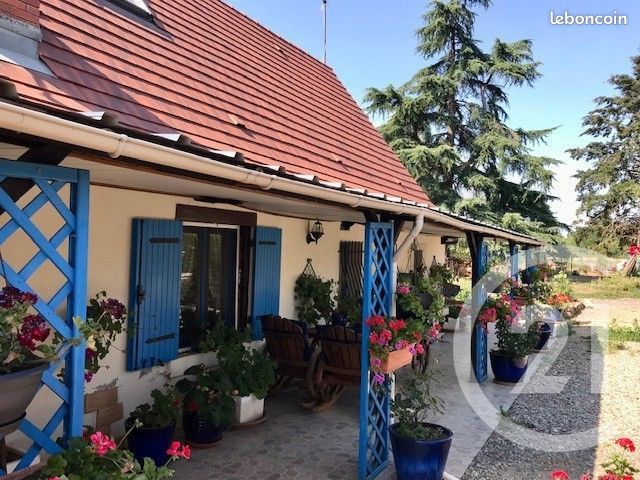 Maison 4 pièces 125 m² · à Mornay-sur-Allier · 125 m² · 85 000 €