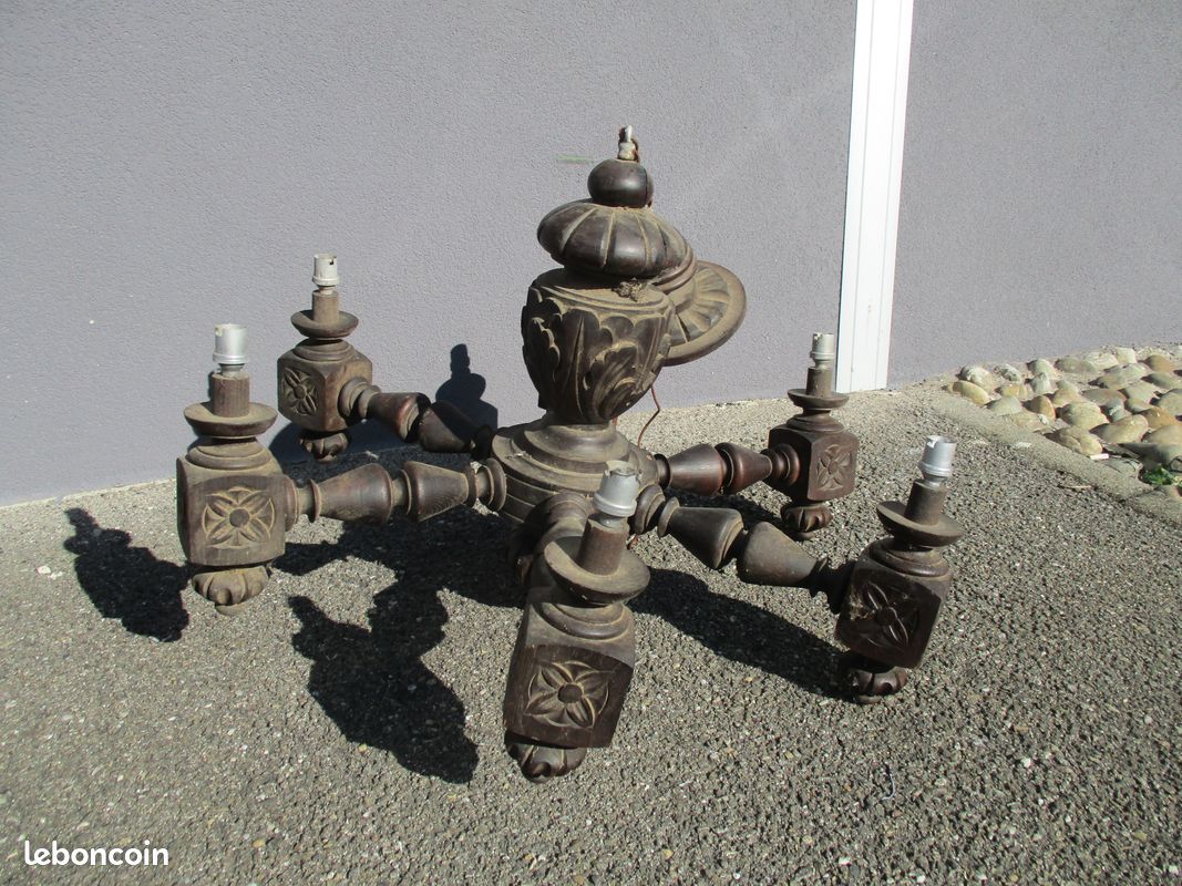 Lustre en bois style chalet (image 1)