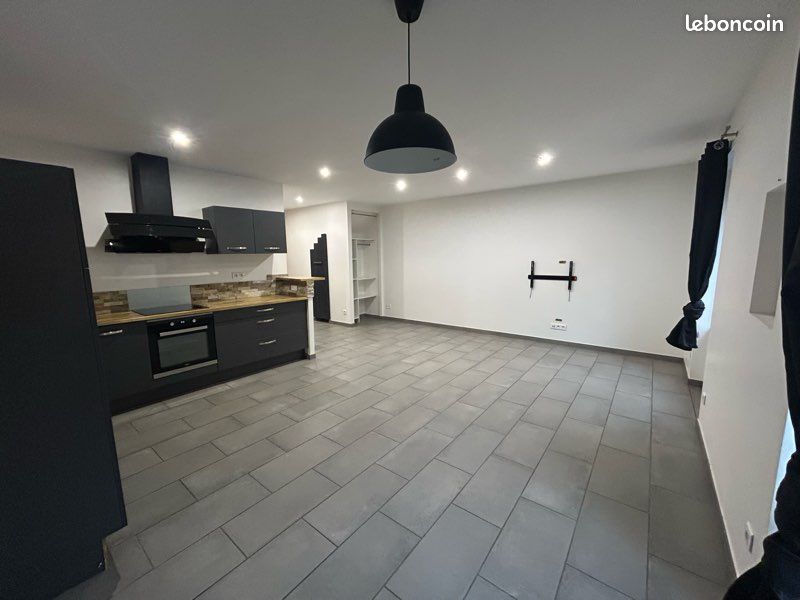 Appartement 3 pièces 70 m² · à Bourgoin-Jallieu · 70 m² · 860 €/mois