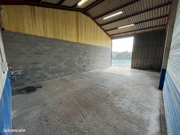 Dépôt , garage, box, hangar, entrepôt