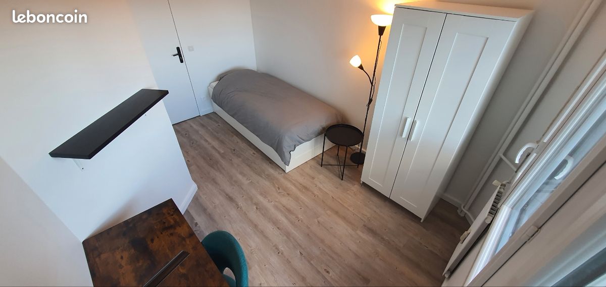 Appartement 1 pièce 89 m² · à Évry-Courcouronnes · 89 m² · 560 €