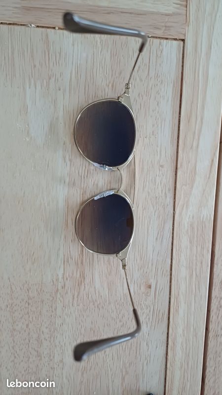 Lunettes de soleil (image 1)