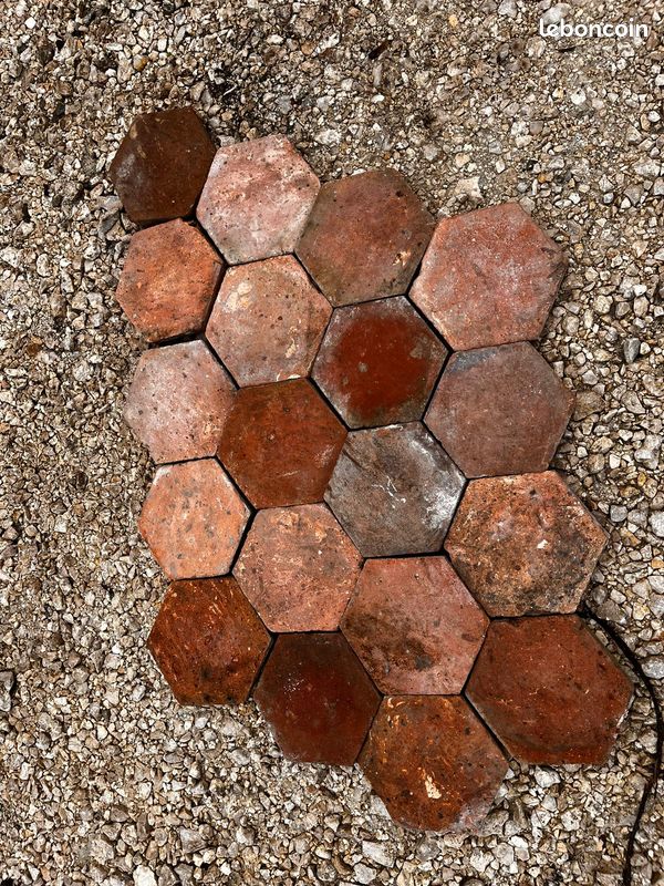 Tomettes hexagonales anciennes (image 2)