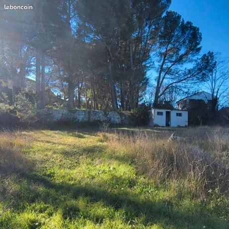 Terrain 1 800 m² Aix En Provence