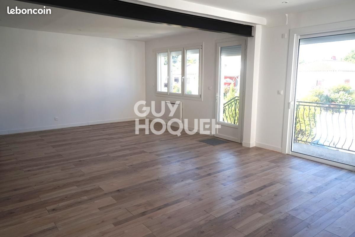 Appartement 4 pièces 100 m² · à Royan · 100 m² · 900 €