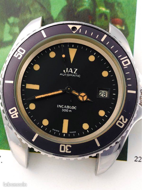 Montre Vintage JAZ Automatic - Mouvement Automatique, Cadran Doré Bullseye, Bracelet Cuir Noir - Occasion