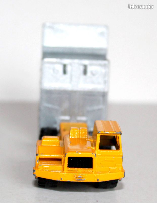 Ancienne Miniature Majorette Camion Scania Benne - Échelle 1/100 - État Mint