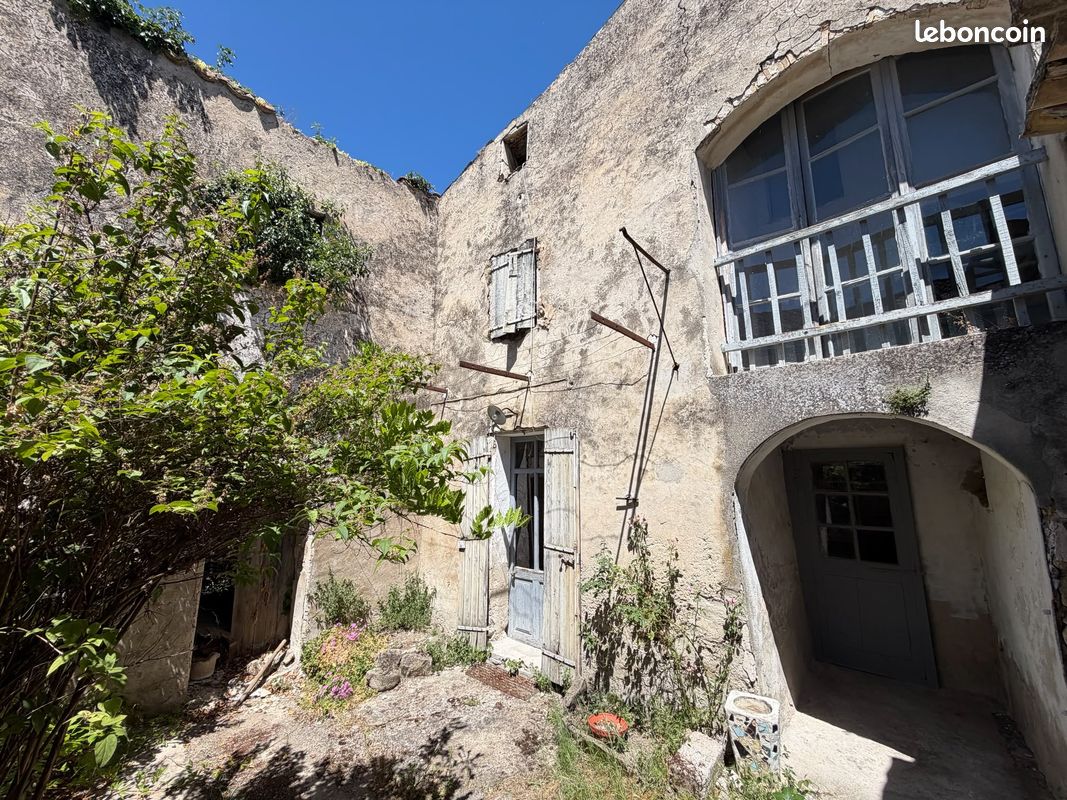 Maison 3 pièces 102 m² · à Entrechaux · 102 m² · 149 000 €