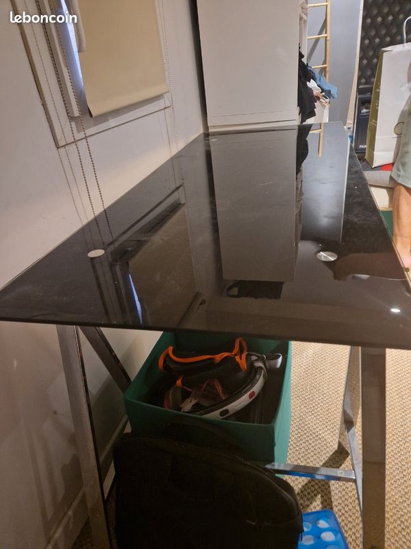 Bureau (image 1)