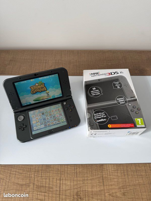 Nintendo New 3DS XL Noire modifiée Jeux illimités 64go