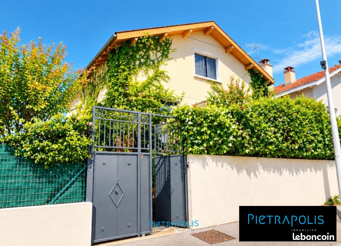 Maison 6 pièces 180 m² · à Lyon · 180 m² · 980 000 €