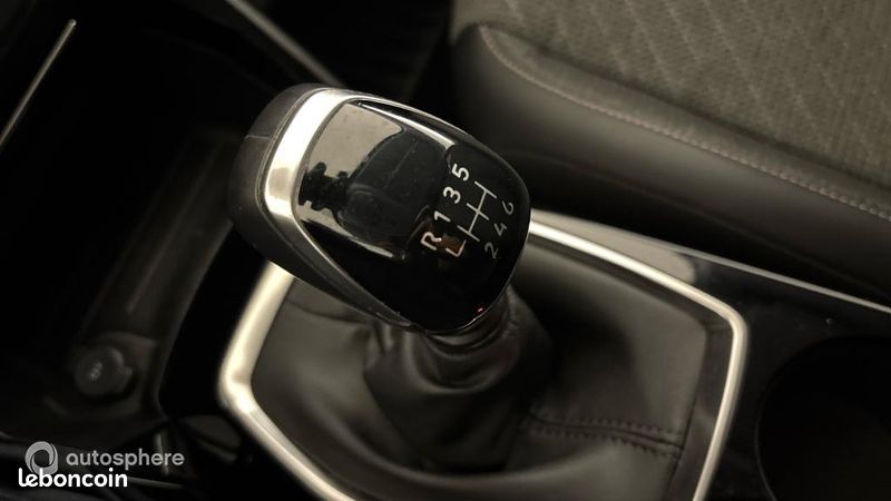 Peugeot 208 1.2 100ch S&S Allure (image 27)