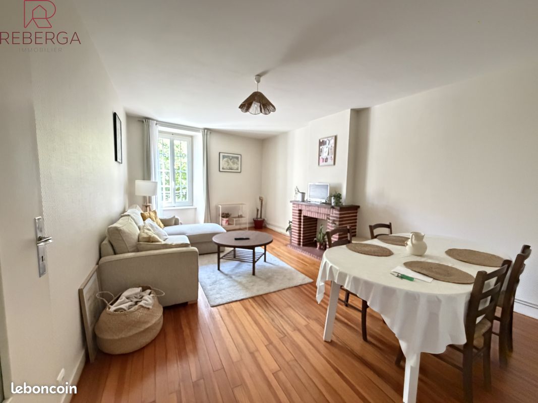 Appartement 2 pièces 68 m² · à Saint-Amans-Valtoret · 68 m² · 425 €