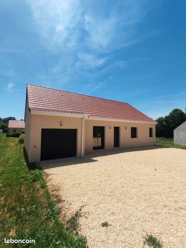 Maison 5 pièces 105 m² · à Saint-Fiel · 105 m² · 185 000 €