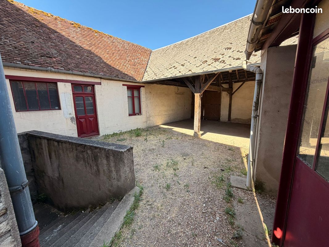 Appartement 3 pièces 73 m² · à Decize · 73 m² · 525 €