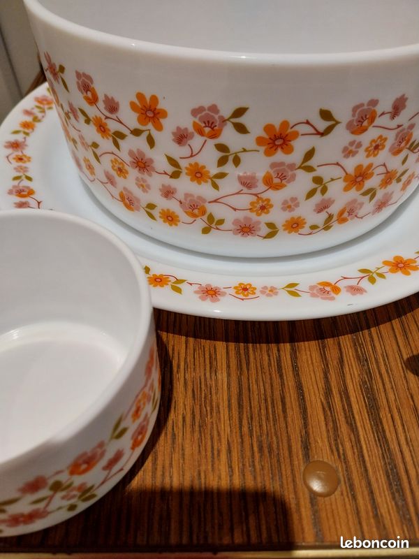 Plats à flan en verre fumé arcopal des années 1980