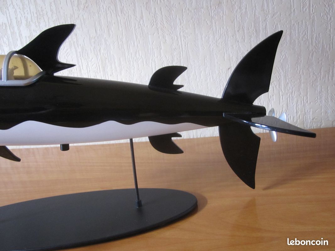 Tintin - Statuette Aroutcheff - Le Sous marin Requin