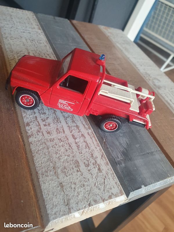 SOLIDO 1/43 PEUGEOT P4 POMPIERS