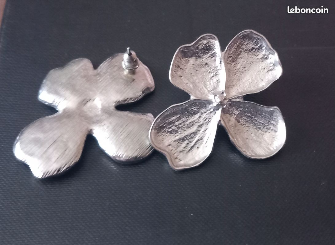 Lot de bijoux (image 2)