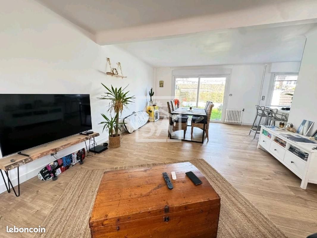 Maison 5 pièces 115 m² · à Calais · 115 m² · 289 000 €