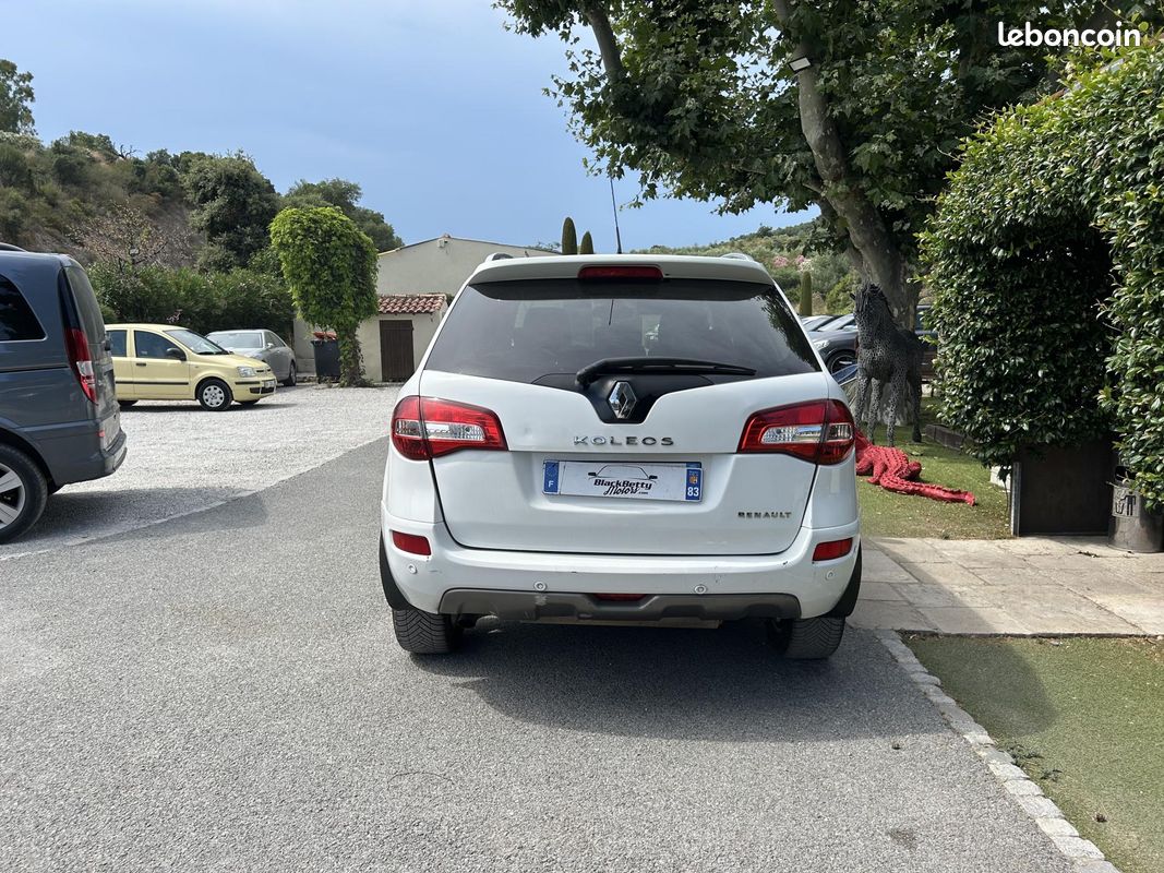 RENAULT KOLEOS 2.0 dCi FAP - 150 - BVA 4x4 Euro 5 Bose Edition (image 7)