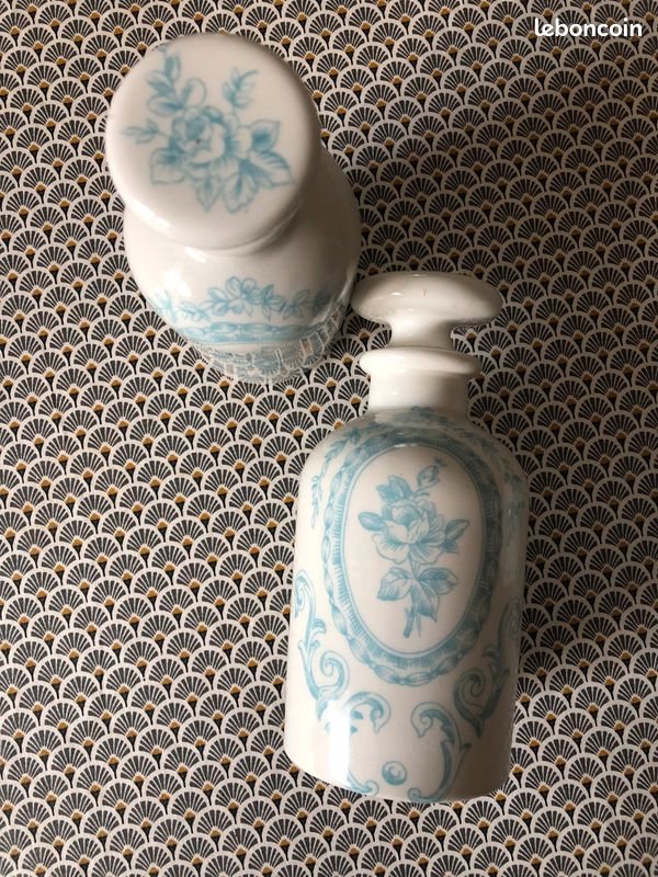 Service de toilette ancien porcelaine de Paris (image 4)