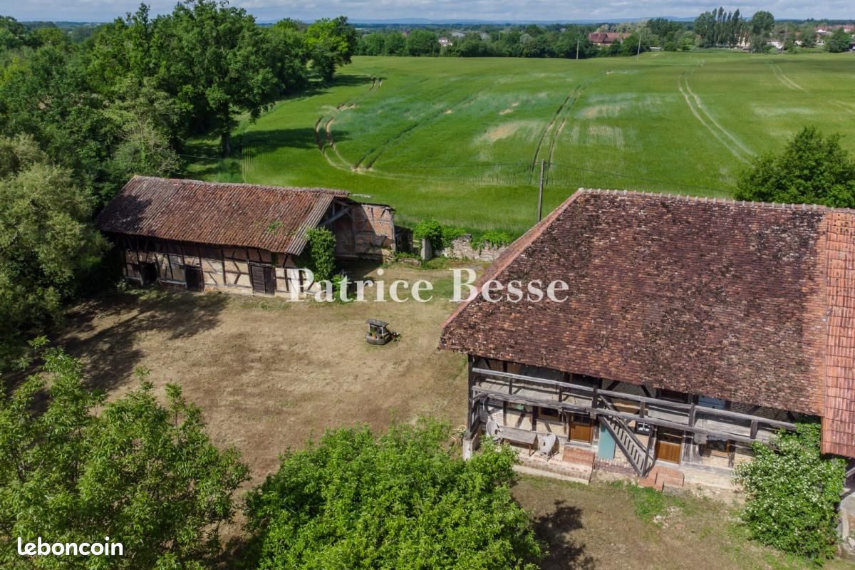 Maison 5 pièces 370 m² · à Louhans · 370 m² · 270 000 €