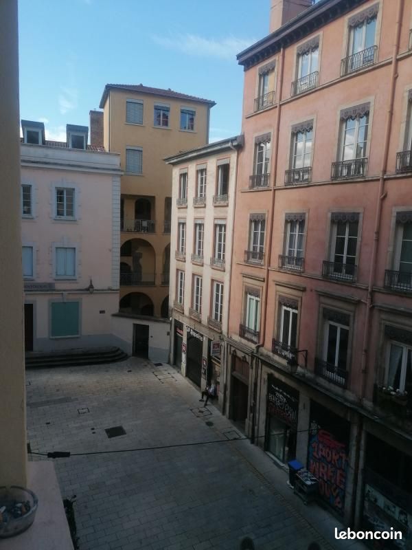 Appartement 1 pièce 15 m² · à Lyon · 15 m² · 705 €