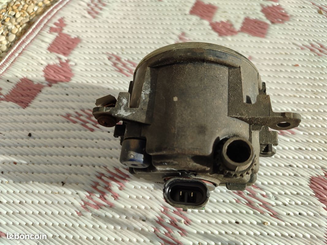 Phare anti brouillard ford fusion (image 3)