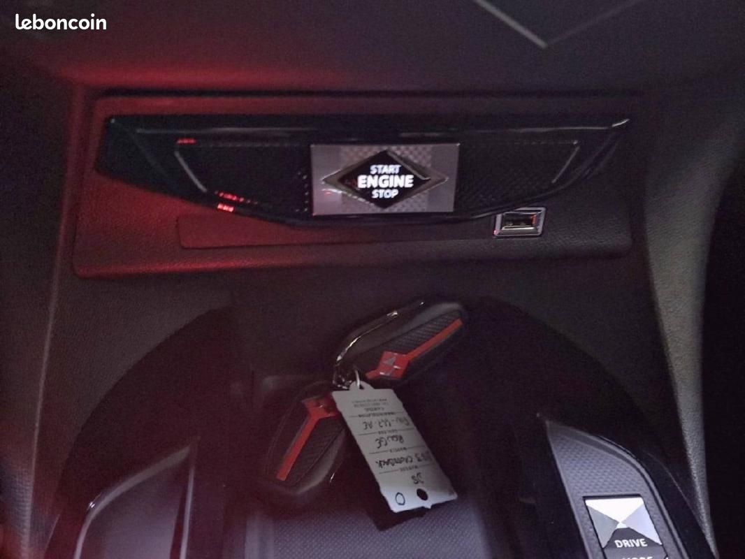 DS 3 Crossback DS3 BlueHDi 130 EAT8 - Performance Line (image 26)