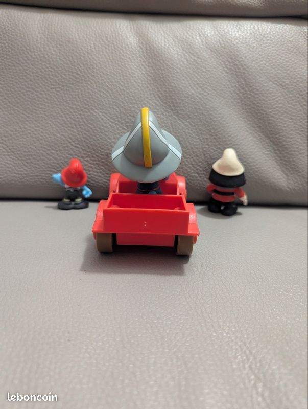 Lot de schtroumpf pompiers avec camion 2013 smurf (image 3)