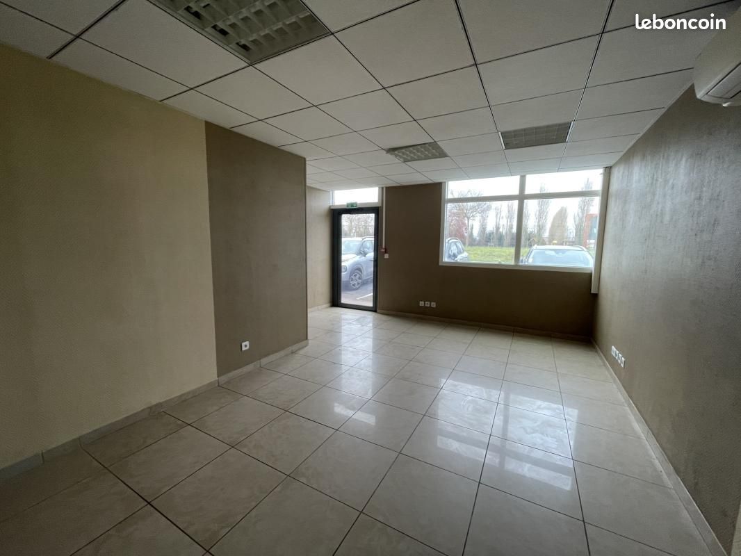 Bureaux 97 m² (image 1)
