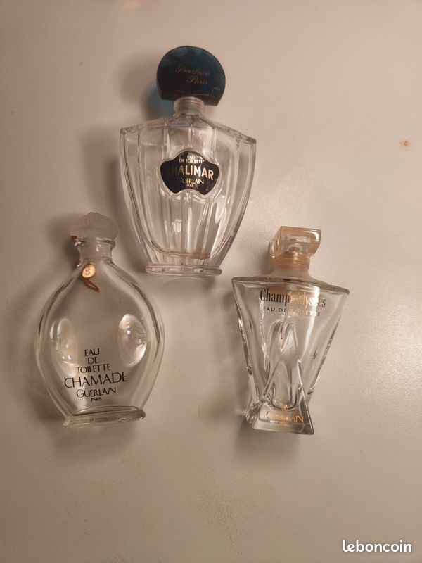 Bel ensemble flacons et étuis dorés luxe VIDES (image 6)