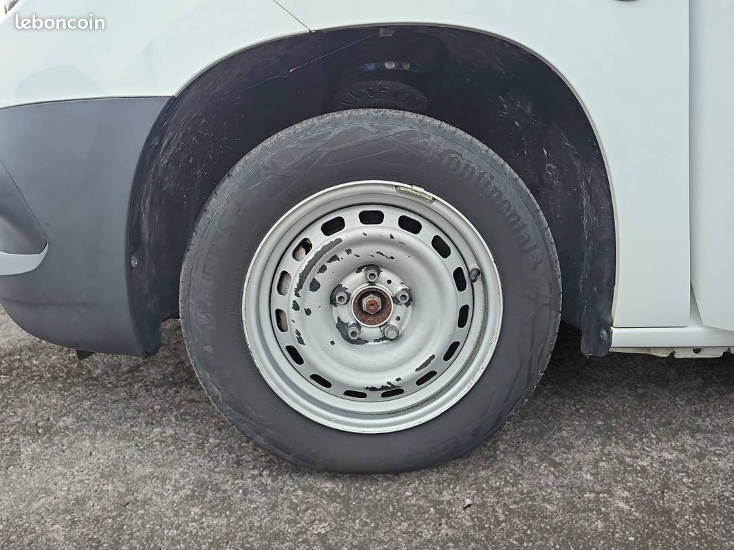 Opel combo cargo 1.5 130 ch s/s l1h1 standard pack clim (image 15)