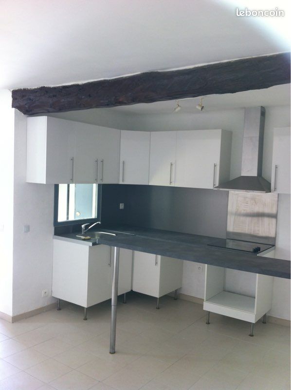 Appartement 2 pièces 42 m² · à L'Isle-sur-la-Sorgue · 42 m² · 560 €
