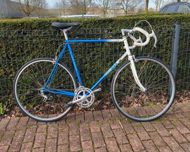 Vintage road bike MBK 🇫🇷 Modèle: Super Record Année