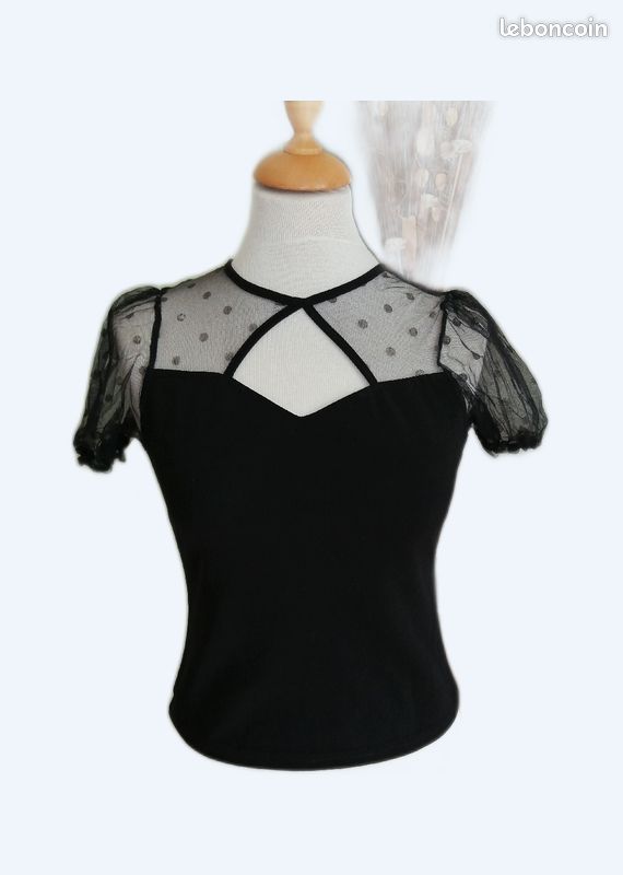 Top noir manches courtes dentelle (image 1)