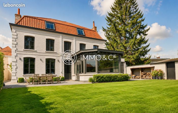 Maison 8 pièces 250 m² · à Bersée · 250 m² · 820 000 €