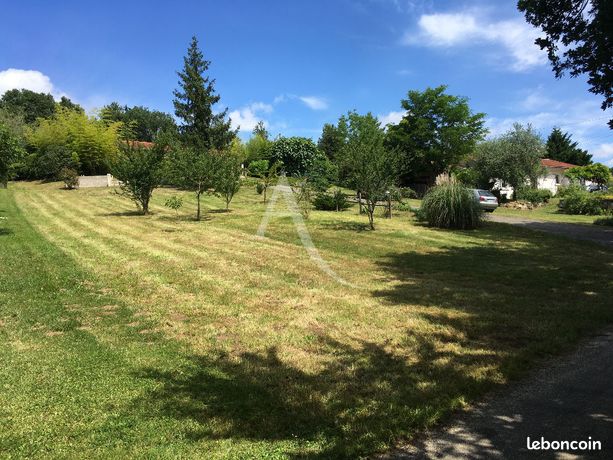 Terrain 880 m² BON ENCONTRE