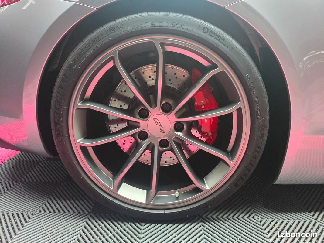 PORSCHE CAYMAN GT4 3.8i 385 (image 10)